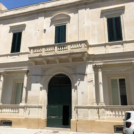 Carlo V - Con Piscina E Giardino Privati