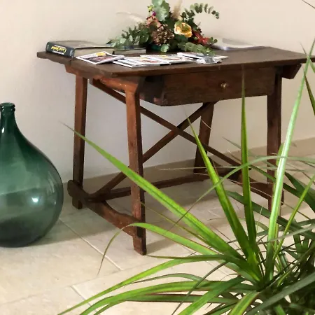 Carlo V - Con Piscina E Giardino Privati