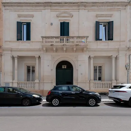 Lägenhet Carlo V - Con Piscina E Giardino Privati *