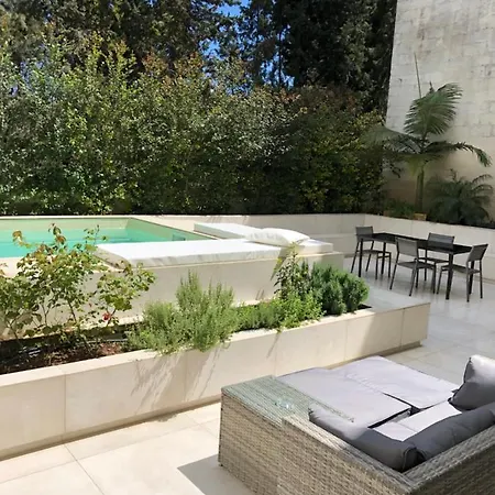 Carlo V - Con Piscina E Giardino Privati Lägenhet