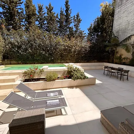 Carlo V - Con Piscina E Giardino Privati *