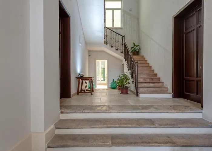 Carlo V - Con Piscina E Giardino Privati