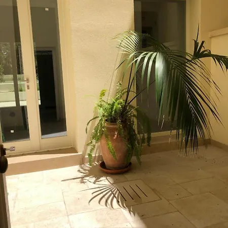 Carlo V - Con Piscina E Giardino Privati