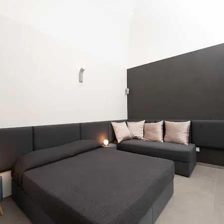 Daire Carlo V - Con Piscina E Giardino Privati Lecce